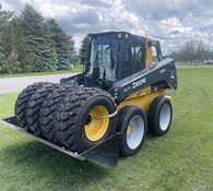 2022 John Deere 332G Thumbnail 1