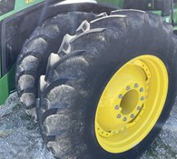 2023 John Deere 8R 410 Thumbnail 3