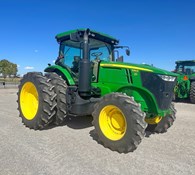 2020 John Deere 7210R Thumbnail 7