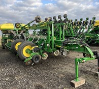 2018 John Deere 1775NT Thumbnail 5