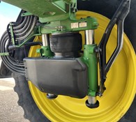 2022 John Deere 616R Thumbnail 11