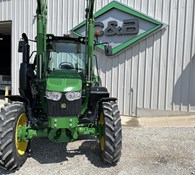 2023 John Deere 6110M Thumbnail 2