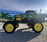 2020 John Deere R4030 Thumbnail 11