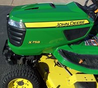 2017 John Deere X758 Thumbnail 14