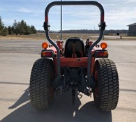 2002 Kubota L3710HST Thumbnail 5