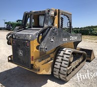 2016 John Deere 323E Thumbnail 9