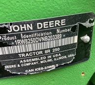 2022 John Deere 8R 250 Thumbnail 16
