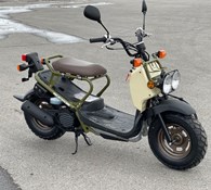 2024 Honda Ruckus Thumbnail 3