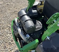 2018 John Deere Z945M Thumbnail 8