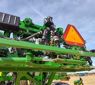 2018 John Deere R4045 Thumbnail 18