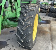 2008 John Deere 8330 Thumbnail 9