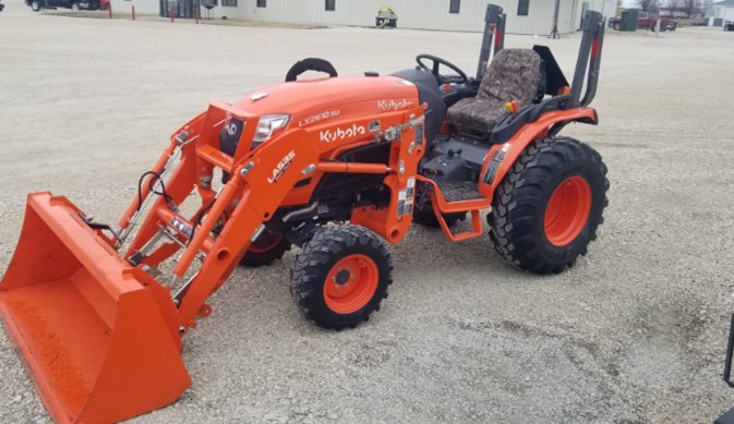 Kubota LX2610SUHSD Tractor For Sale