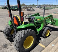 2014 John Deere 3032E Thumbnail 6