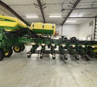 2015 John Deere 1775NT Thumbnail 6