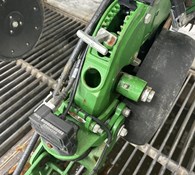 2015 John Deere 1775NT Thumbnail 39