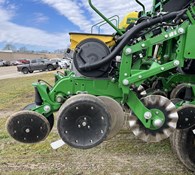 2022 John Deere 1795 Thumbnail 9