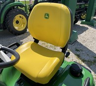 2023 John Deere X730 Thumbnail 5