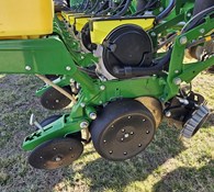 2018 John Deere 1775NT Thumbnail 14