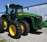 2022 John Deere 8R 340 Thumbnail 2