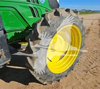 2014 John Deere 6115M Thumbnail 15