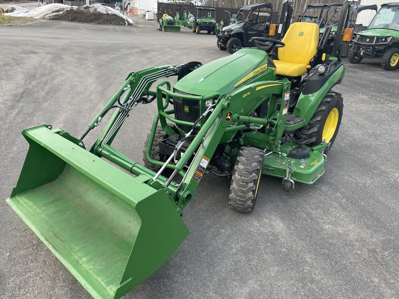 2022 John Deere 2025R Compact Utility Tractor For Sale in Oneonta New York