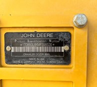 2021 John Deere 850L Thumbnail 9