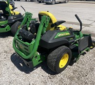 2016 John Deere Z930M Thumbnail 6