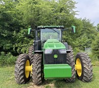 2023 John Deere 8R 250 Thumbnail 2