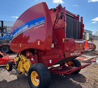 2019 New Holland Roll-Belt™ Round Balers 450 Utility Thumbnail 4