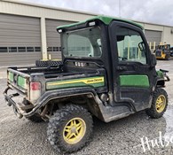 2023 John Deere XUV 835R Thumbnail 8