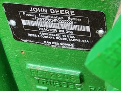 2023 John Deere 8R 250 Thumbnail 2