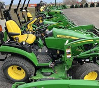 2018 John Deere 2025R Thumbnail 4