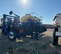 2023 Kinze 3605 Thumbnail 3