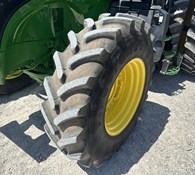 2023 John Deere 7R 210 Thumbnail 9