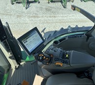 2023 John Deere 8R 370 Thumbnail 32