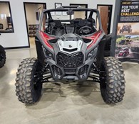 2024 Can-Am Maverick X3 DS Turbo Fiery Red & Hyper Silver Thumbnail 2