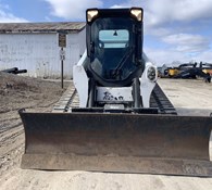 2014 Bobcat T750 Thumbnail 2