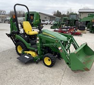 2016 John Deere 1025R Thumbnail 6