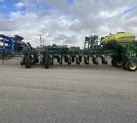 2012 John Deere 1770NT CCS Thumbnail 2