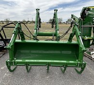 2022 John Deere 680 Thumbnail 2