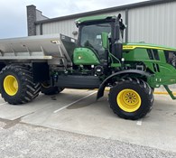 2023 John Deere 800R Thumbnail 14