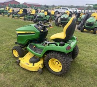 2016 John Deere X590 Thumbnail 4