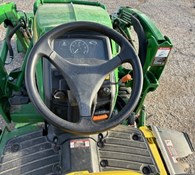 2018 John Deere 1025R Thumbnail 8