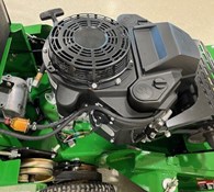 2017 John Deere WG32A Thumbnail 7