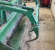 2012 John Deere 7215R Thumbnail 6