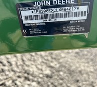 John Deere 300E Loader Thumbnail 3