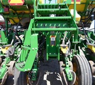 2019 John Deere 1775NT Thumbnail 10