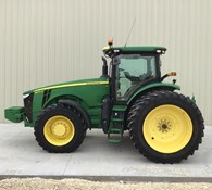 2017 John Deere 8270R Thumbnail 1