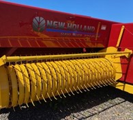 2024 New Holland Hayliner® Small Square Balers 275 Plus Thumbnail 2
