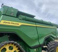 2022 John Deere X9 1000 Thumbnail 9